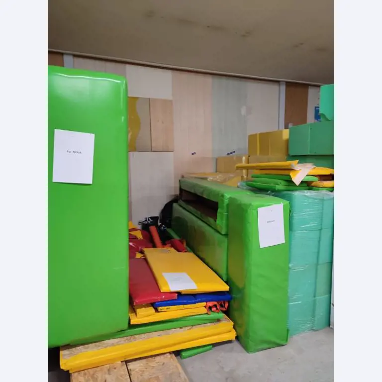 Construcción en bastidor de un parque infantil cubierto con accesorios, Monkey Grove, pista Ninja, "esponjas" de juegos blandos-15