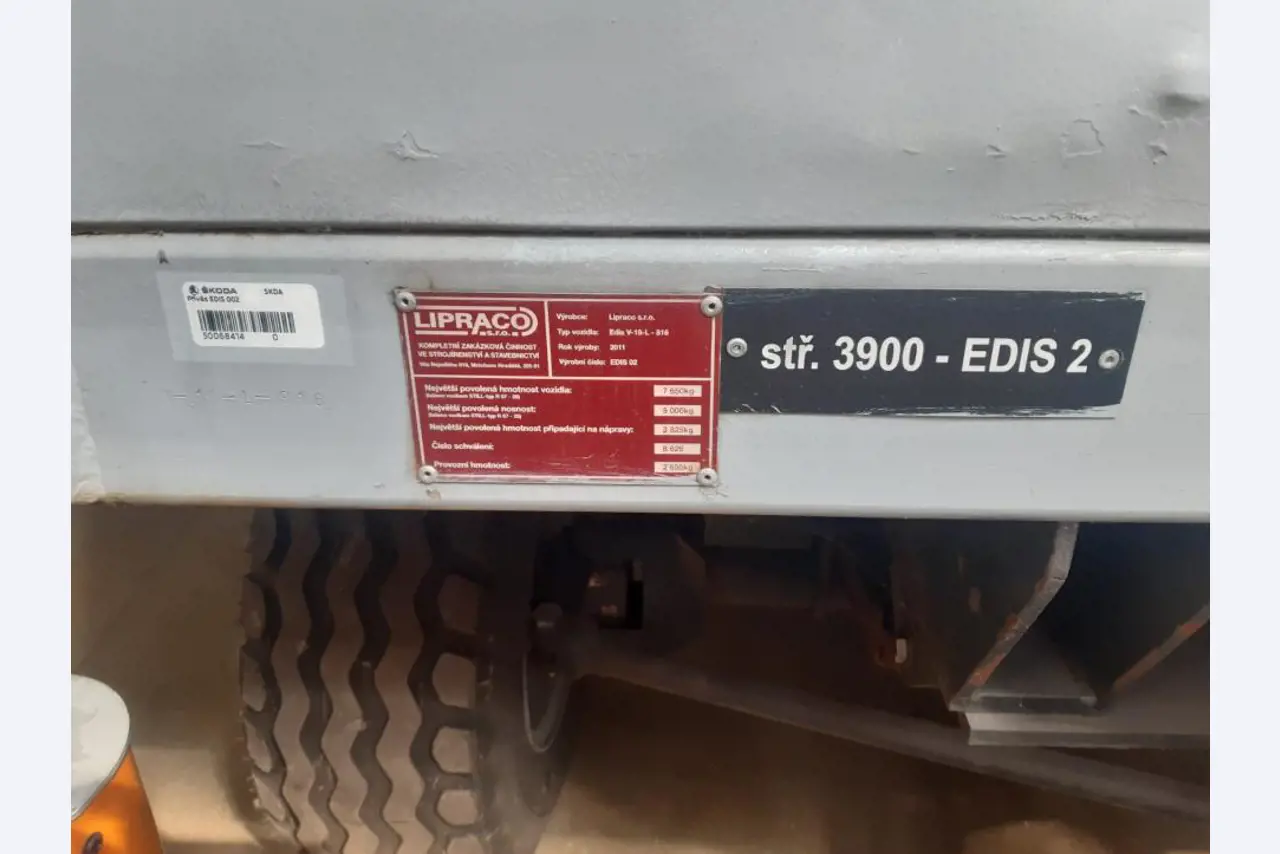 Použité náhradní díly a stroje SKODA Auto, a.s.-4