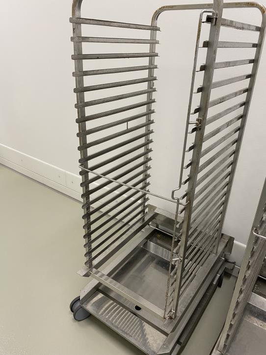 piezas de recambio y máquinas usadas de SKODA Auto, a.s.-1