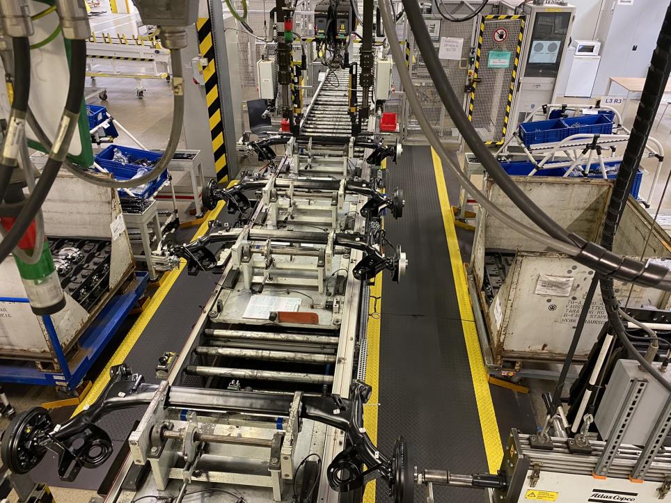 Używane części zamienne i maszyny od SKODA Auto, a.s.-2