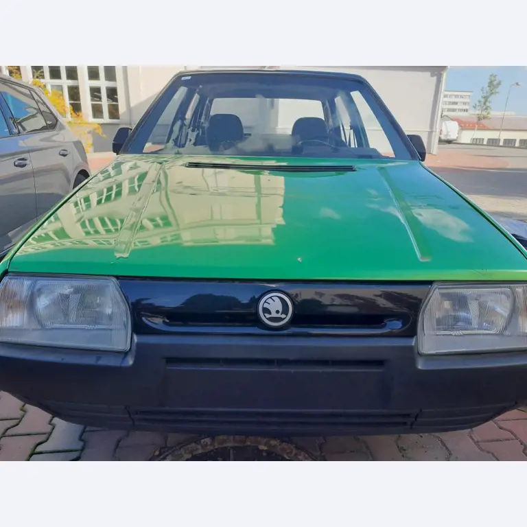 Peças sobressalentes e máquinas usadas da SKODA Auto, a.s.-3