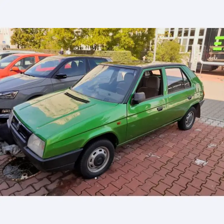 Peças sobressalentes e máquinas usadas da SKODA Auto, a.s.-1