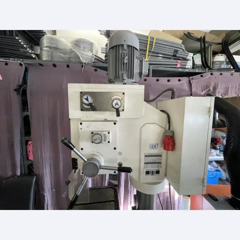 Gepflegte Gastronomie- Bierbrauanlage-12