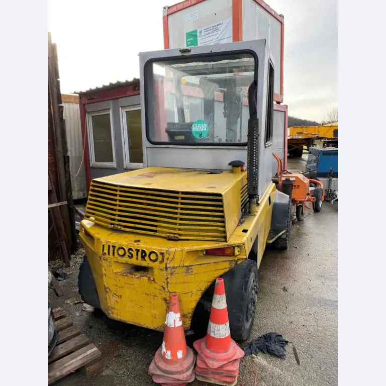Maquinaria de construcción y municipal-1