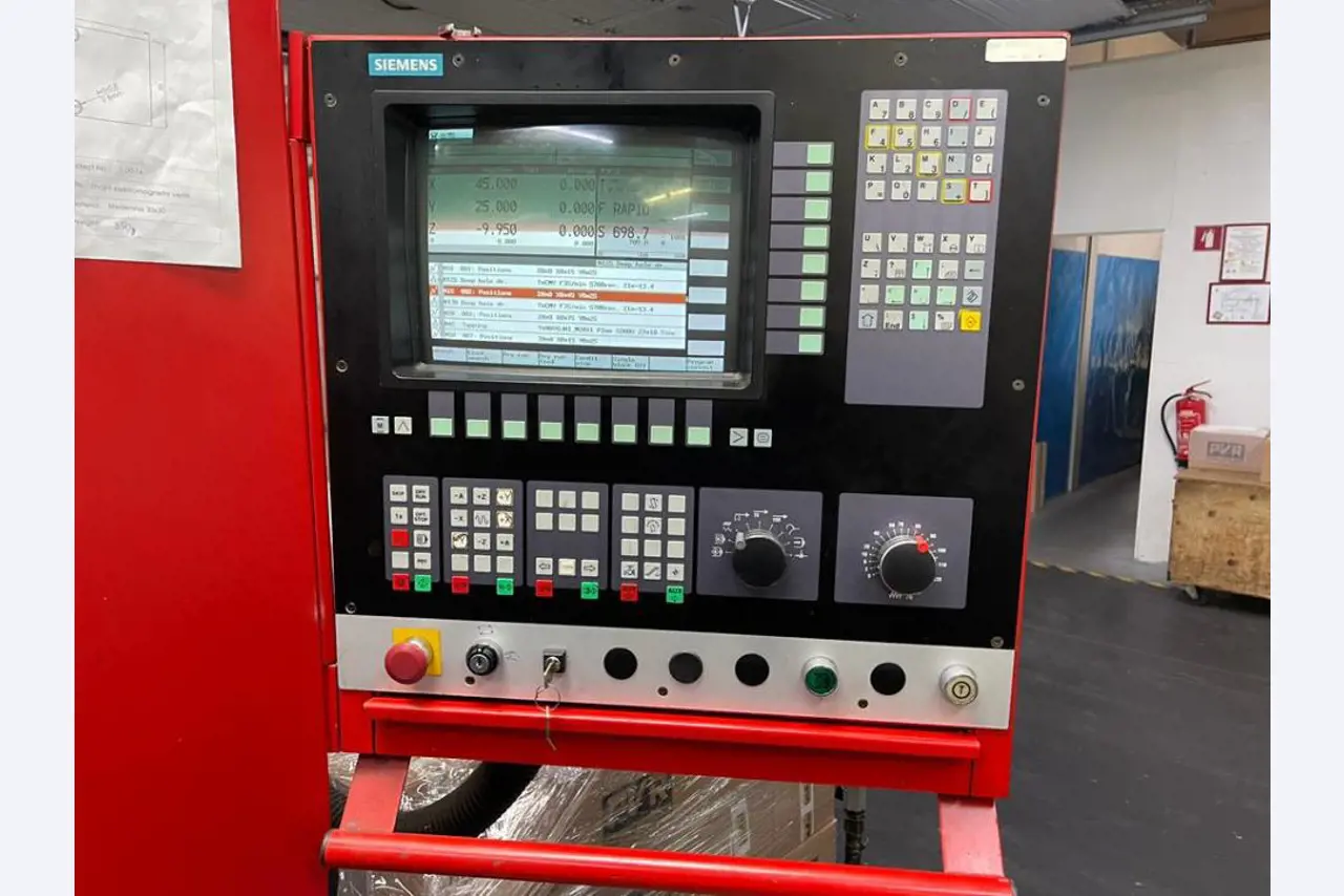 CNC-bewerkingscentrum-4