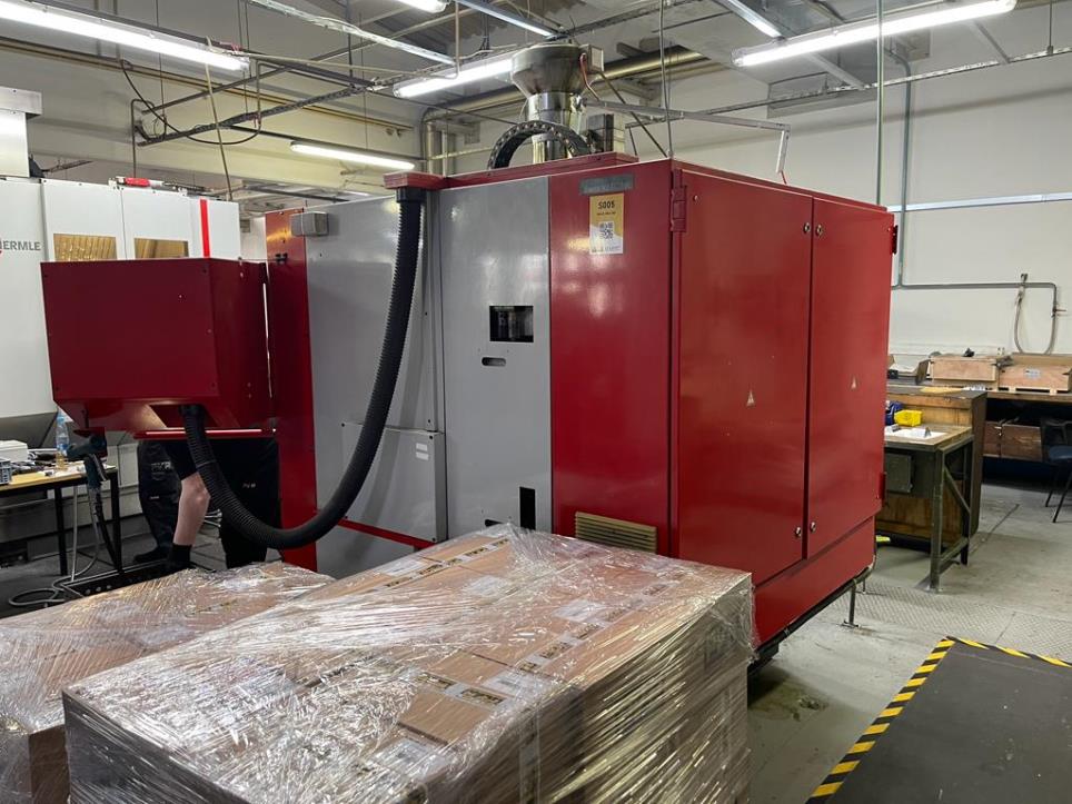 Centro de mecanizado CNC-8