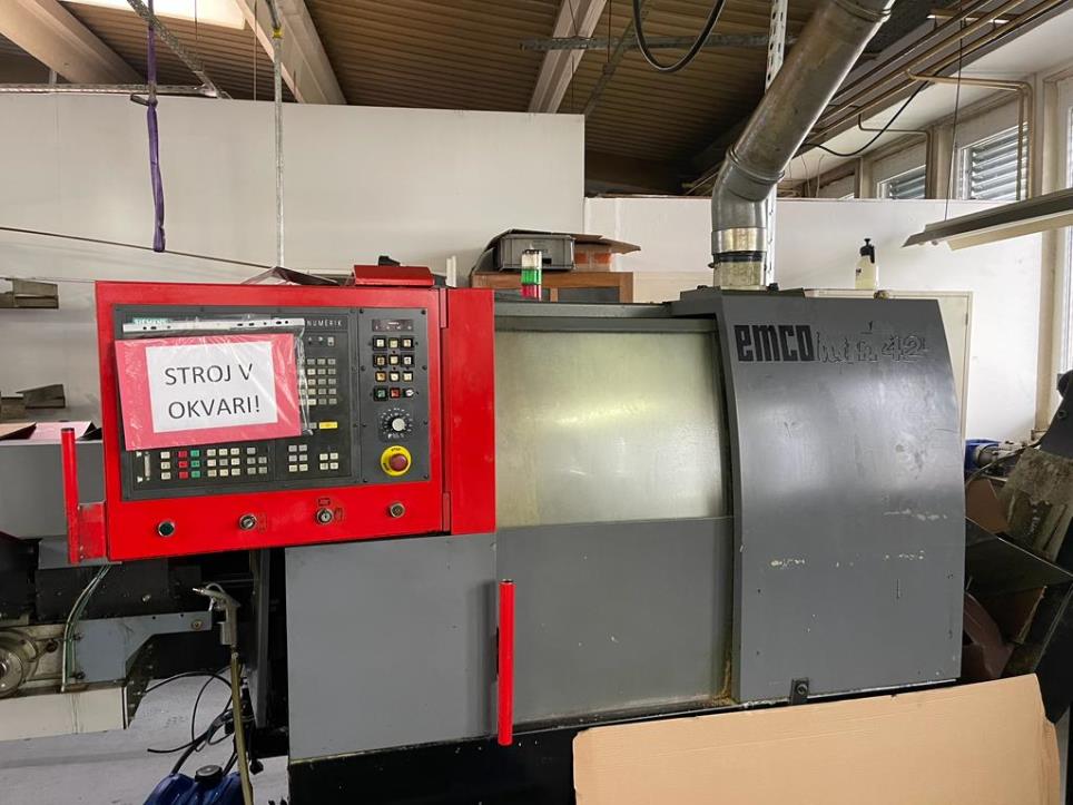 CNC machining center-4