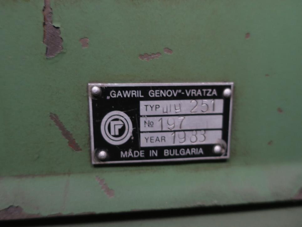 Termoformadoras y máquinas para trabajar el metal-6