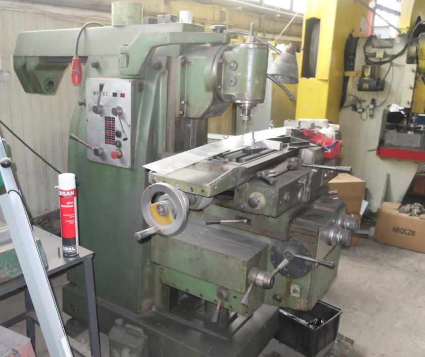 Termoformadoras y máquinas para trabajar el metal-4