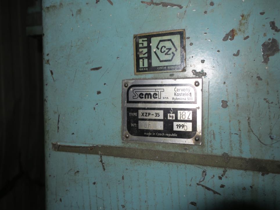 Termoformadoras y máquinas para trabajar el metal-6