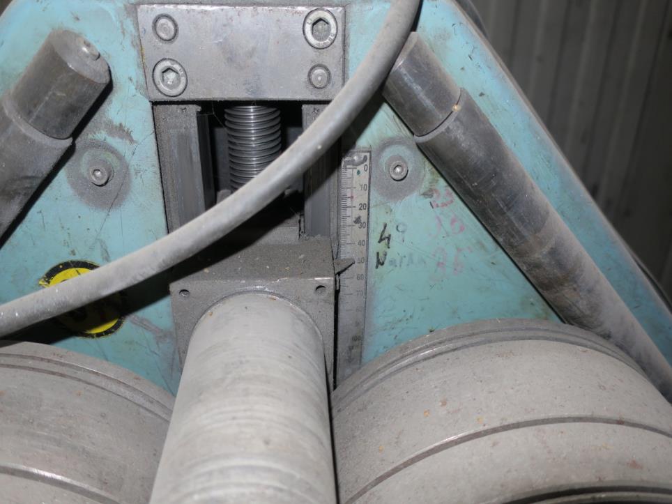 Termoformadoras y máquinas para trabajar el metal-2