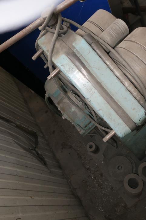 Termoformadoras y máquinas para trabajar el metal-4