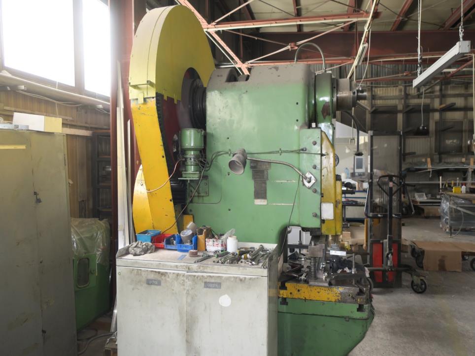Tepelné tvářecí stroje a kovoobráběcí stroje-3