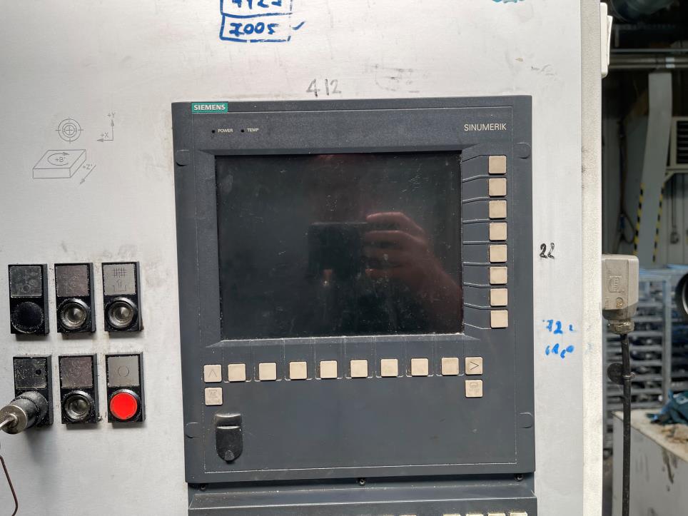 Obróbka metali i inne maszyny dostawcy z branży motoryzacyjnej-10