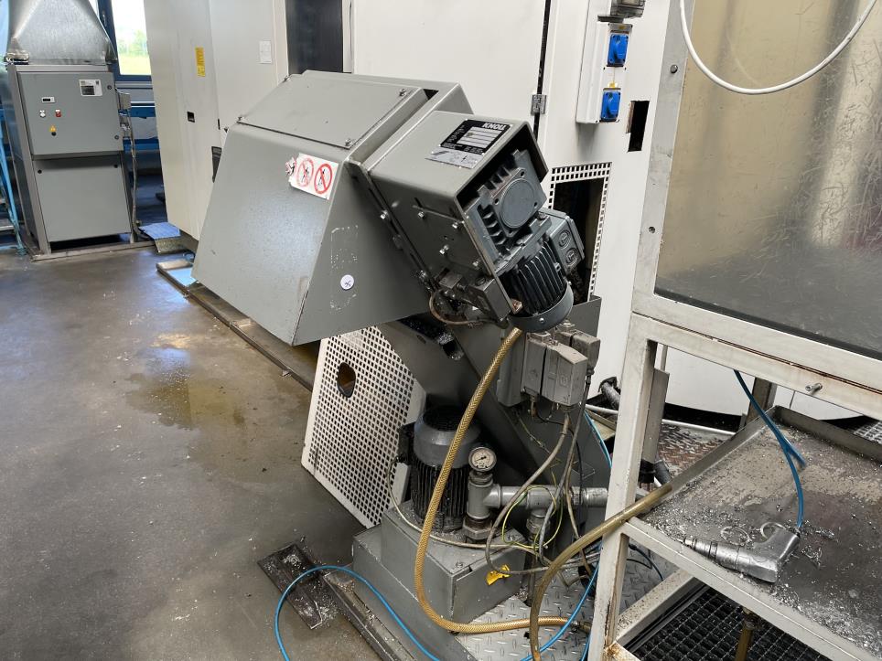 Obróbka metali i inne maszyny dostawcy z branży motoryzacyjnej-3