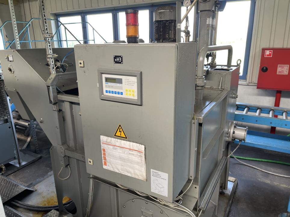 Obróbka metali i inne maszyny dostawcy z branży motoryzacyjnej-10