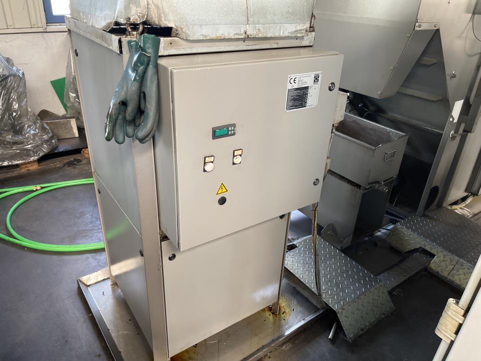 Obróbka metali i inne maszyny dostawcy z branży motoryzacyjnej-6