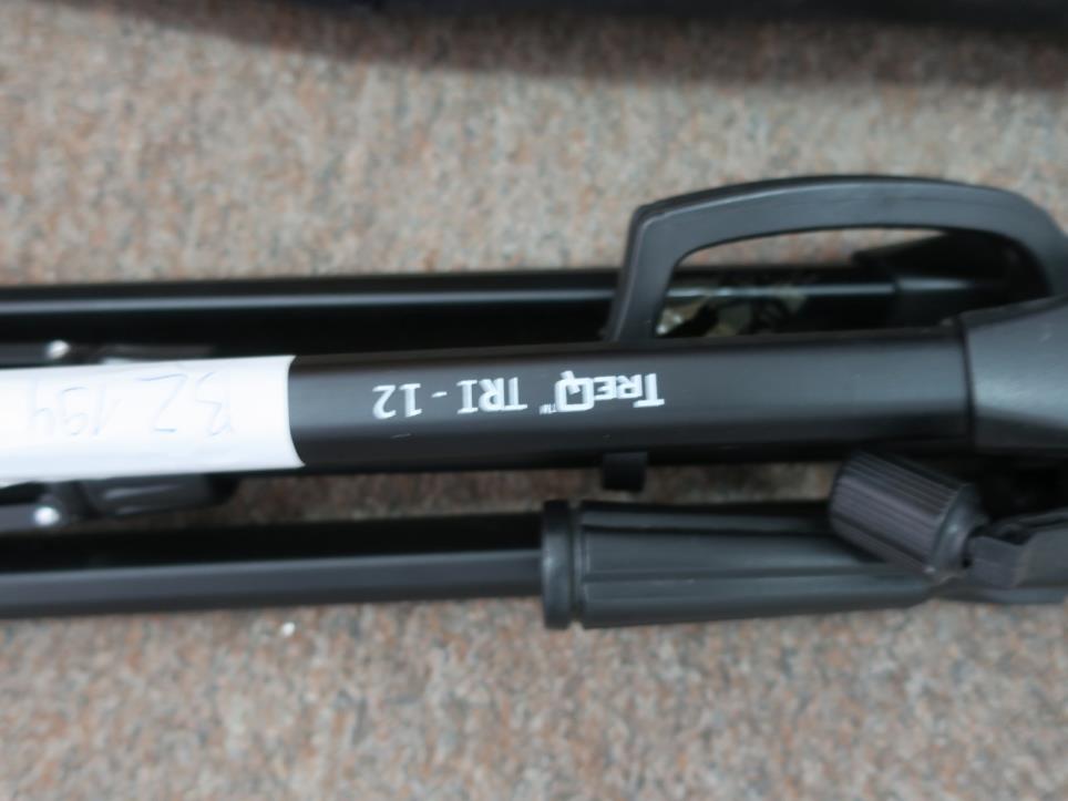 Skladové vybavení, elektrické nářadí a strojní součásti-2