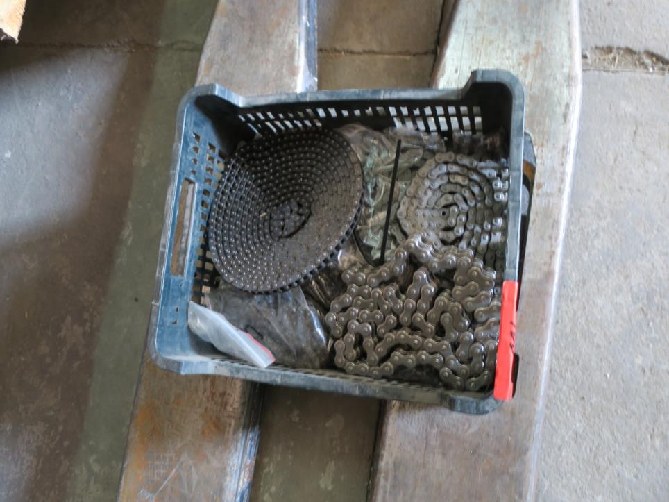 Equipos de almacén, herramientas eléctricas y piezas de maquinaria-1