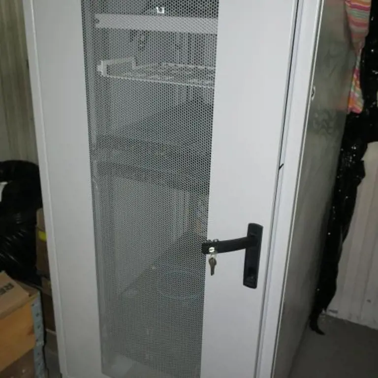 Rack-Serverschrank ZPAZ
