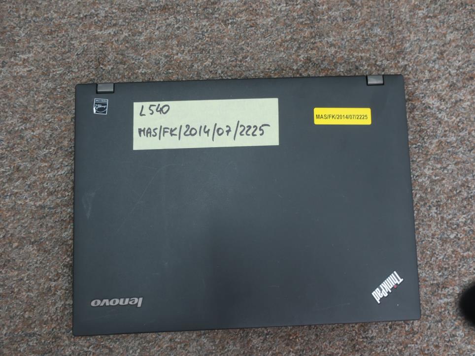 Skladové vybavení, elektrické nářadí a strojní součásti-3