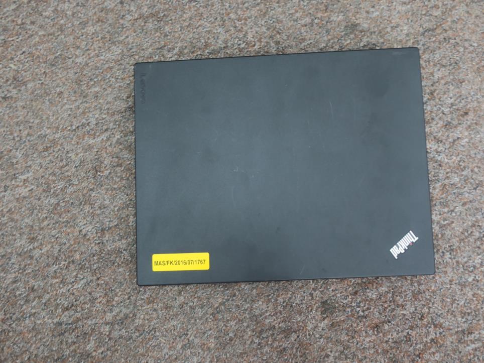 Skladové vybavení, elektrické nářadí a strojní součásti-9