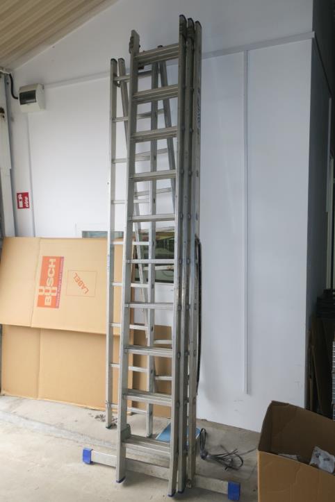 Skladové vybavení, elektrické nářadí a strojní součásti-1