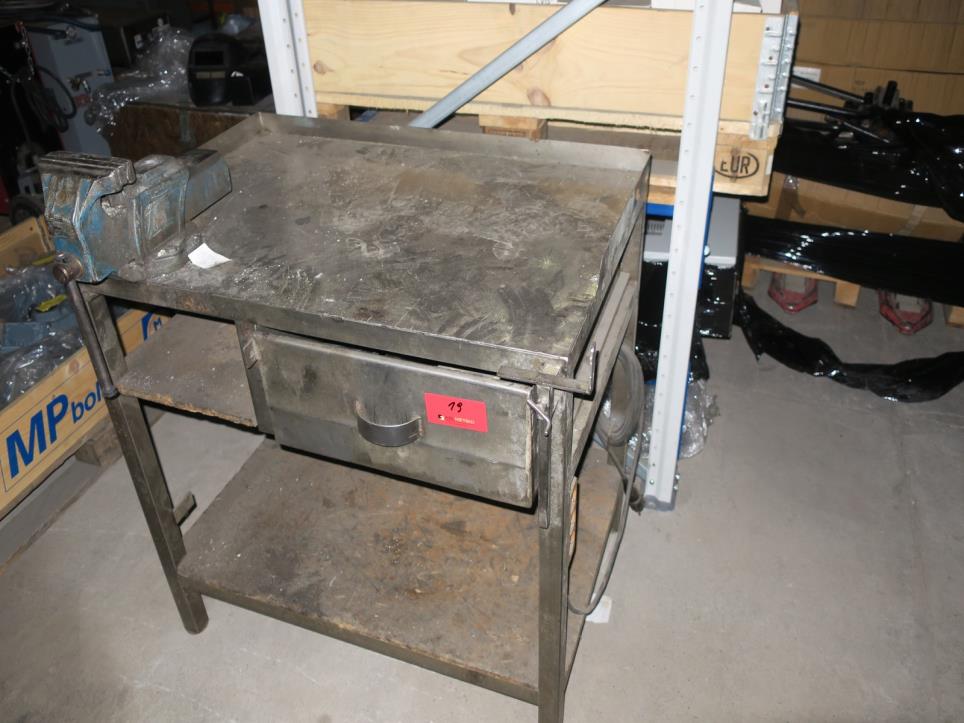 Equipos de almacén, herramientas eléctricas y piezas de maquinaria-1