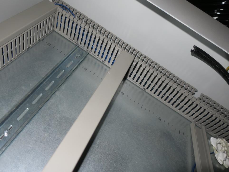 Equipos de almacén, herramientas eléctricas y piezas de maquinaria-3