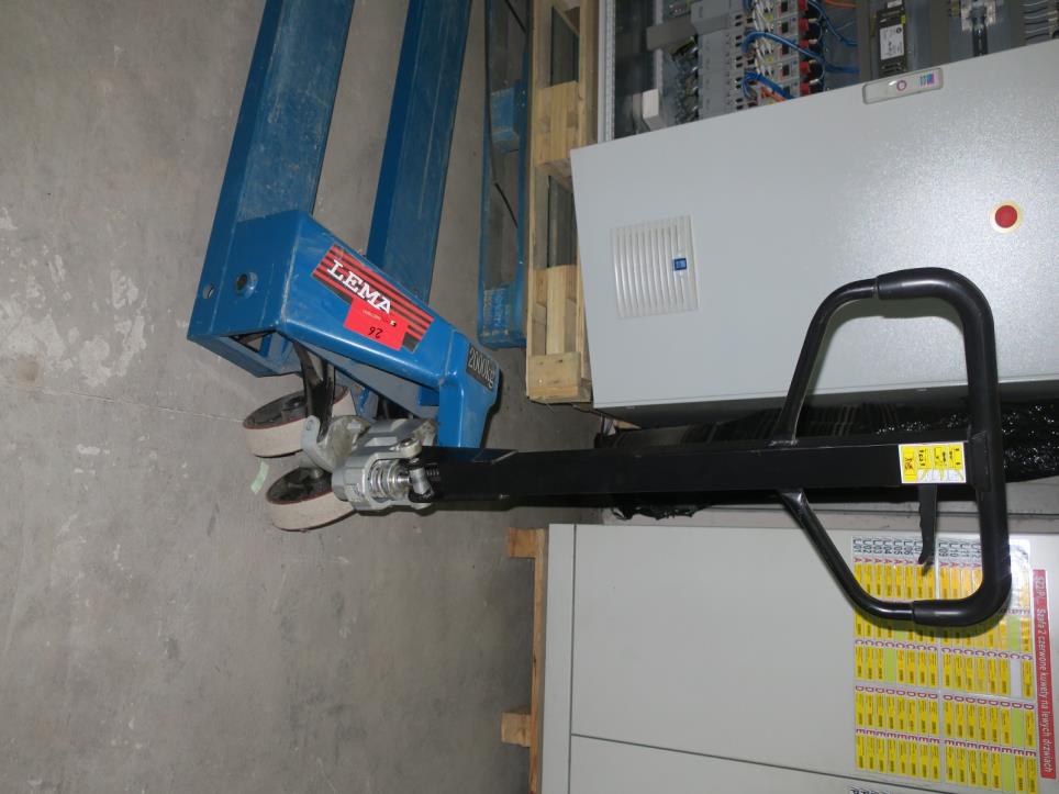 Werkstattausrüstung: Ersatzteile und Lagerbestände-2