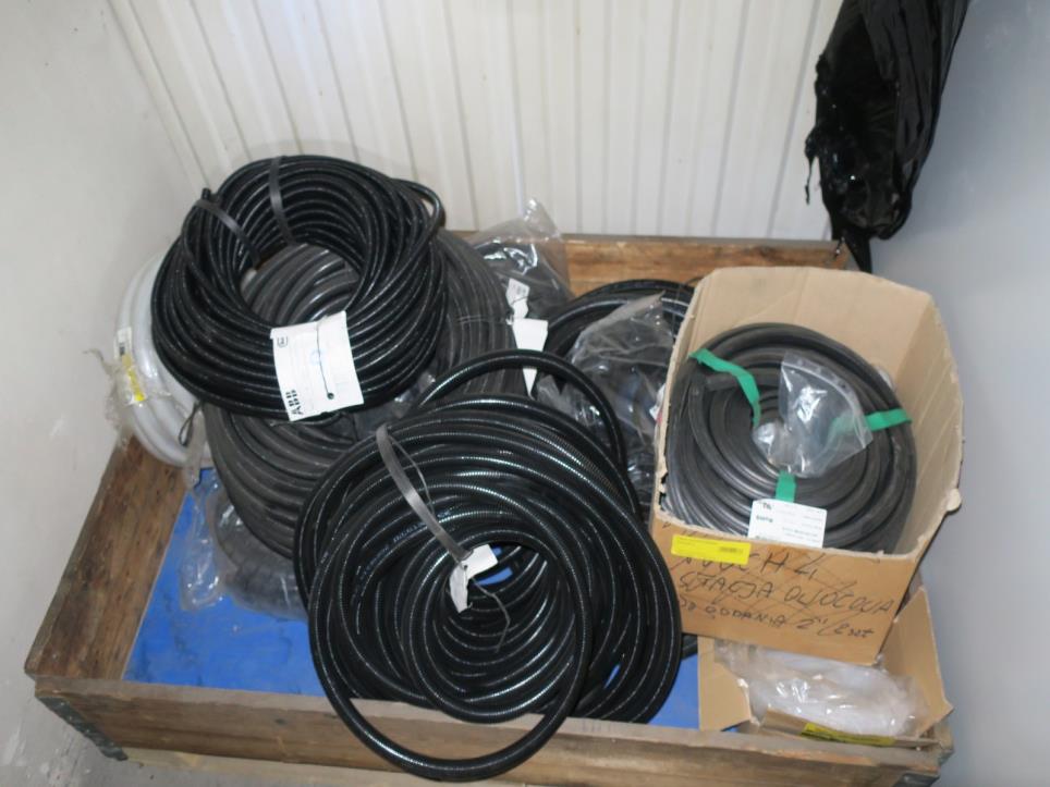 Skladové vybavení, elektrické nářadí a strojní součásti-2