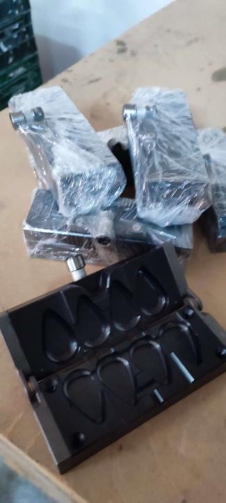 Equipos de almacén, herramientas eléctricas y piezas de maquinaria-8