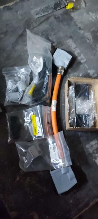 Equipos de almacén, herramientas eléctricas y piezas de maquinaria-11