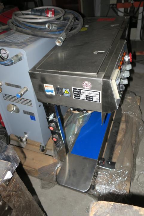 Werkstattausrüstung: Ersatzteile und Lagerbestände-2