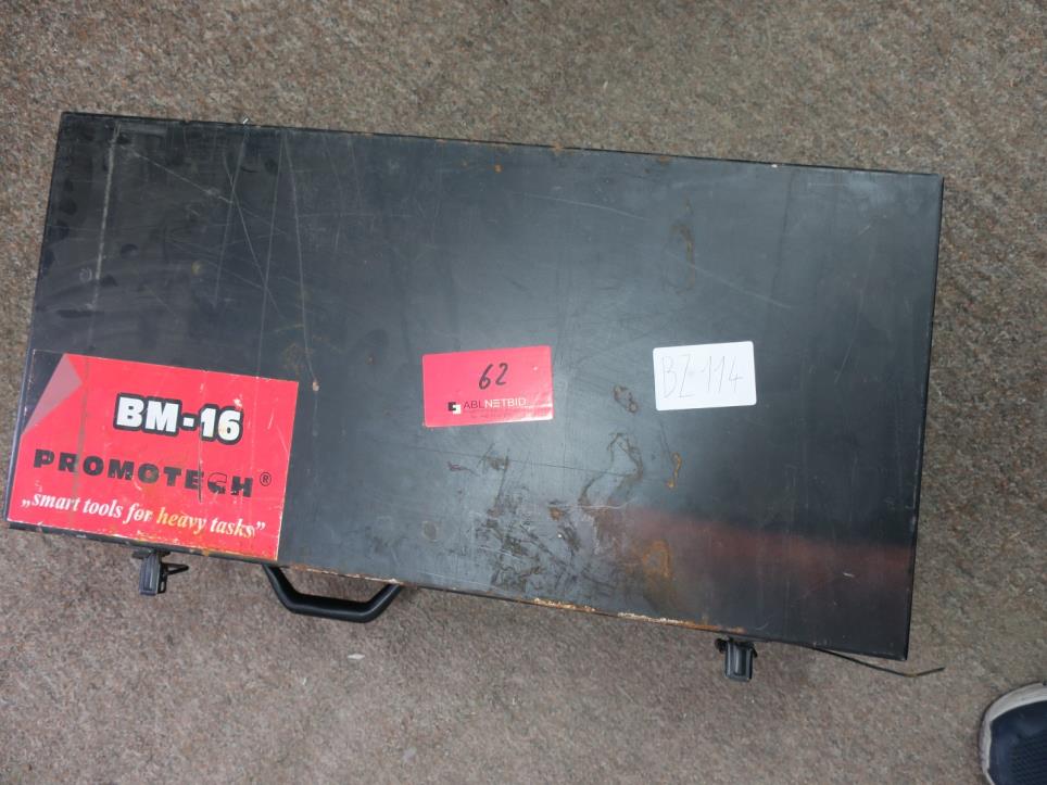 Skladové vybavení, elektrické nářadí a strojní součásti-1