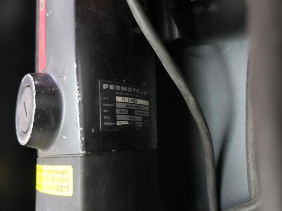 Skladové vybavení, elektrické nářadí a strojní součásti-4