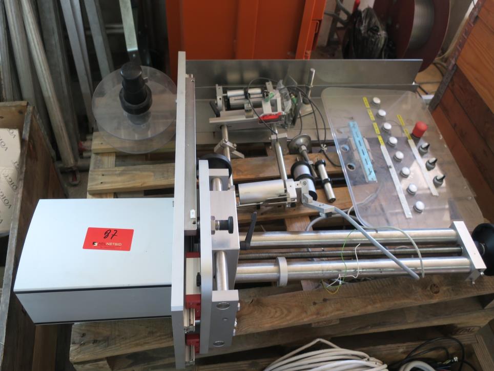 Skladové vybavení, elektrické nářadí a strojní součásti-2