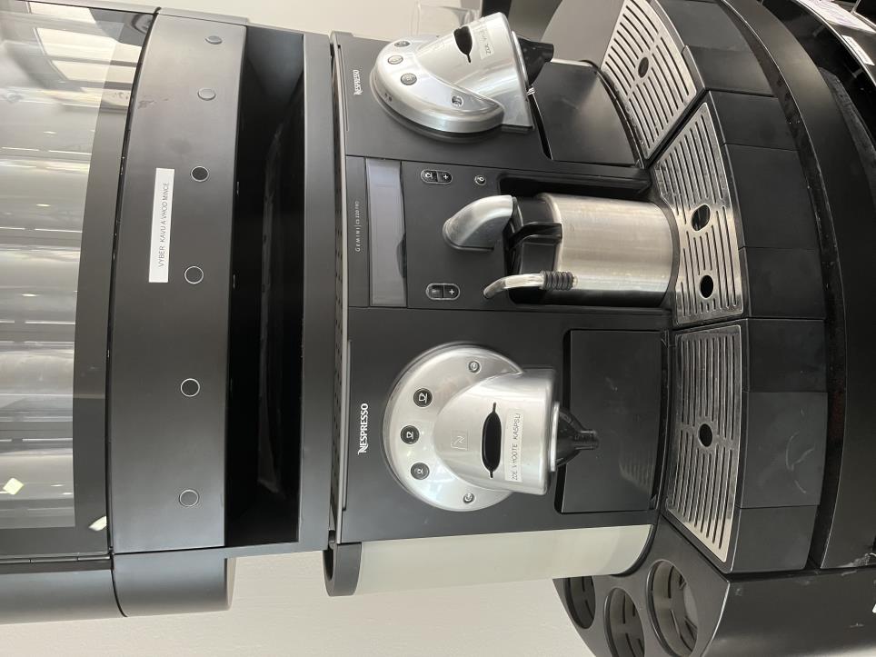 Machines (construction de véhicules) et équipement d'entreprise-1