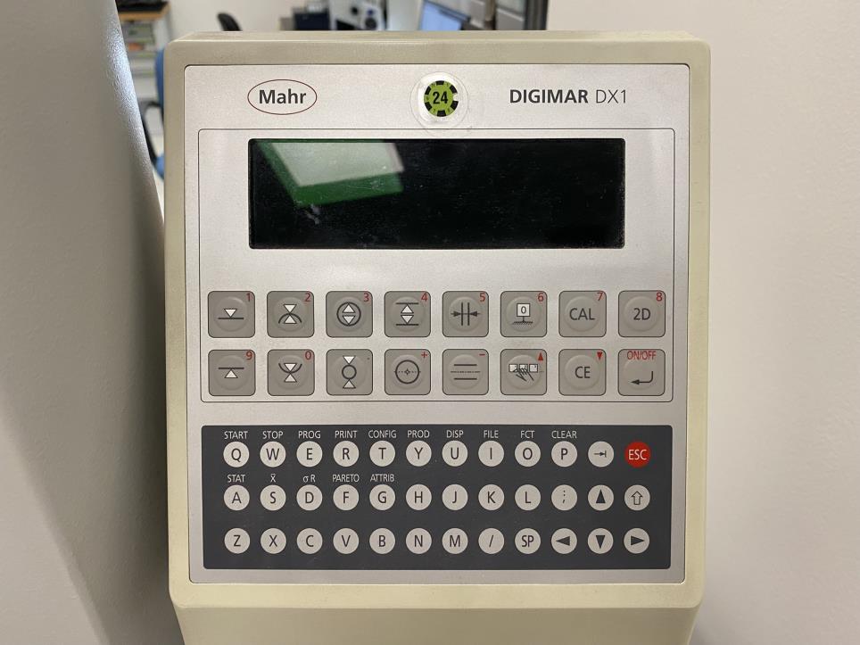 Maquinaria (construcción de vehículos) y equipos de explotación y oficina-2