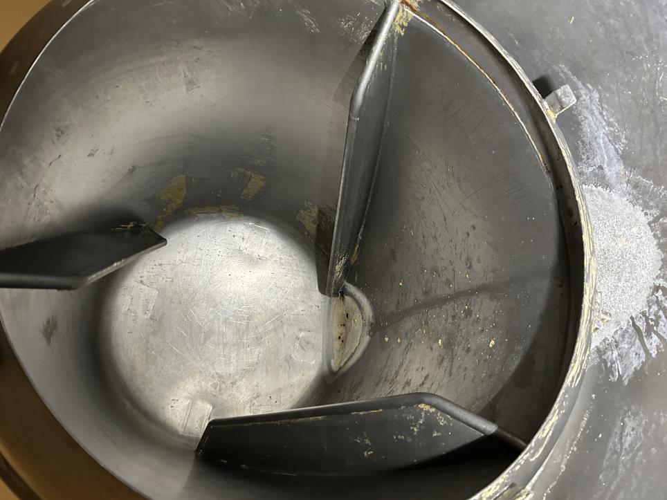 Machinery and equipment of a former chicken slaughterhouse-2