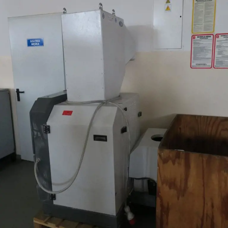 Plastic grinder TRIA  XT3530