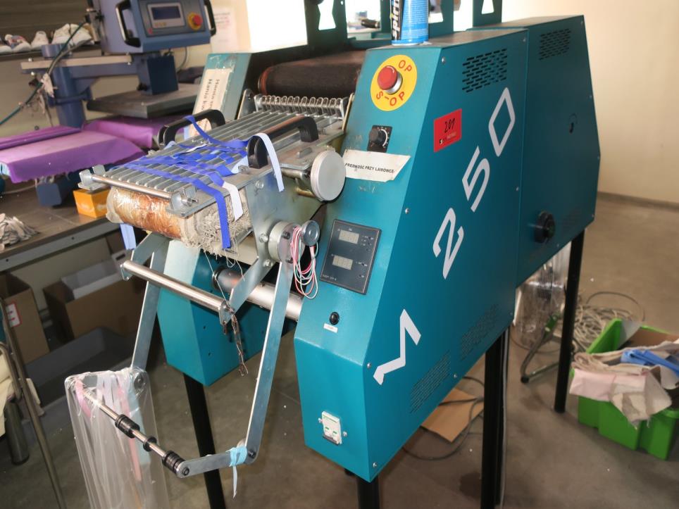 Dobrze utrzymane maszyny do produkcji obuwia-1