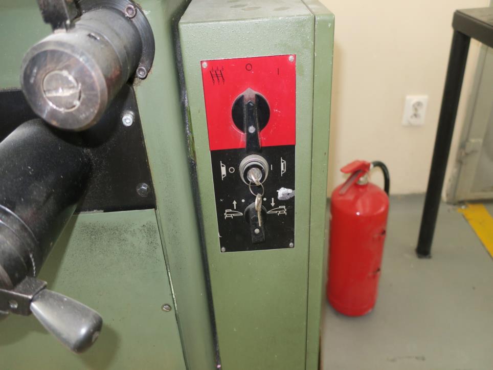 Maschinen zur Schuhherstellung-3