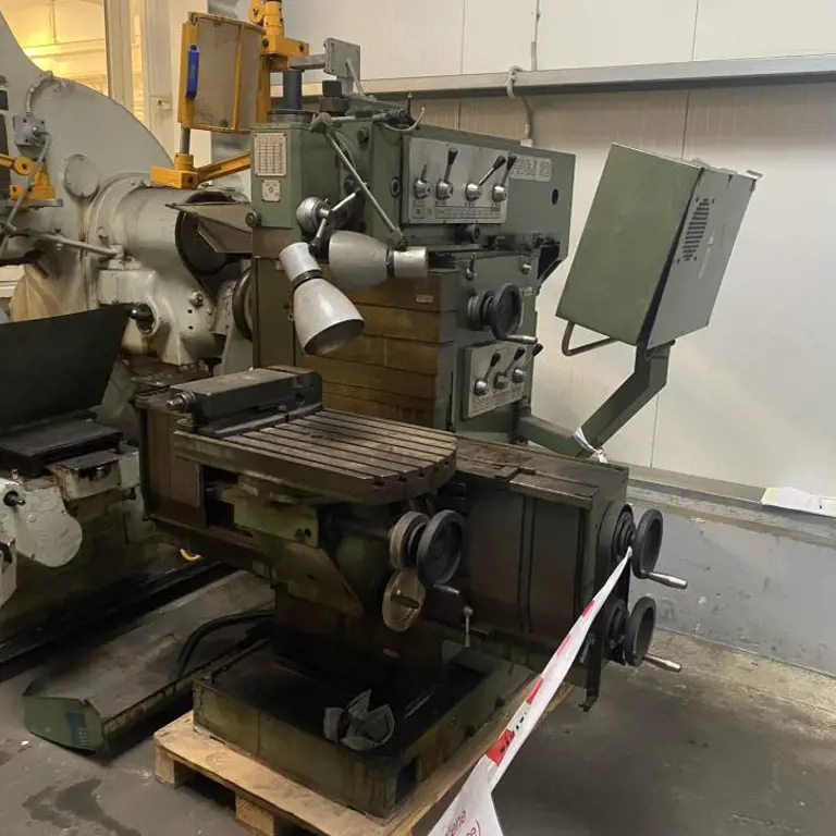 Cantilever tool milling machine TOS Čwelákovice FNGJ 32