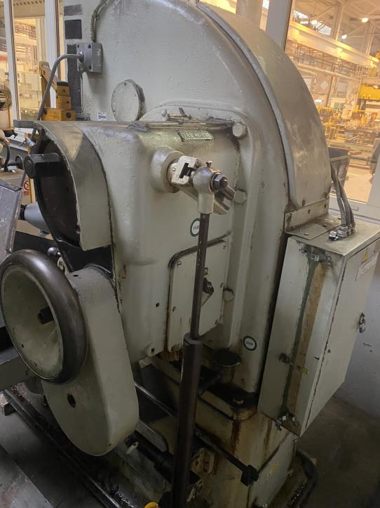 Máquinas para trabajar el metal, máquinas de fundición-2