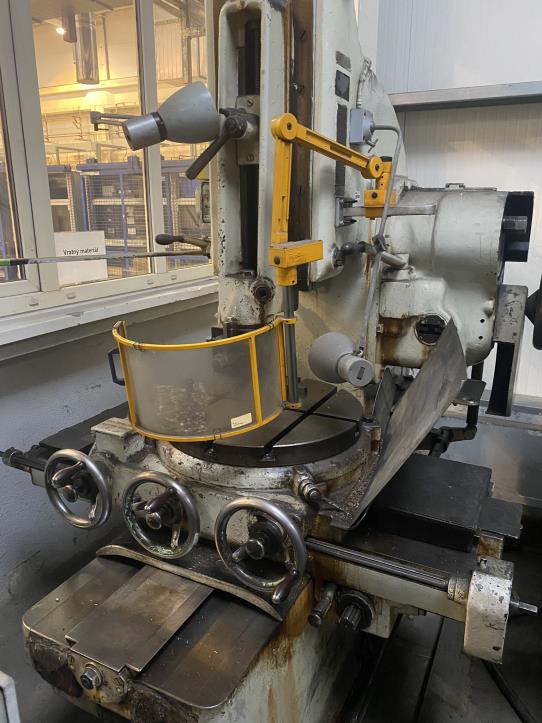 Máquinas para trabajar el metal, máquinas de fundición-1