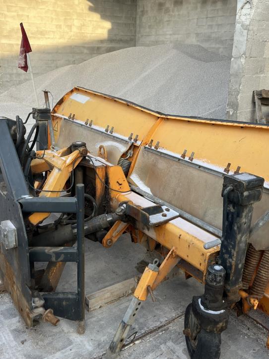 Pojazdy budowlane i komunalne, maszyny budowlane-3