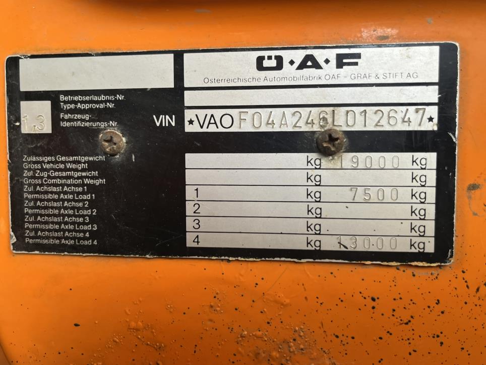 Pojazdy budowlane i komunalne, maszyny budowlane-15