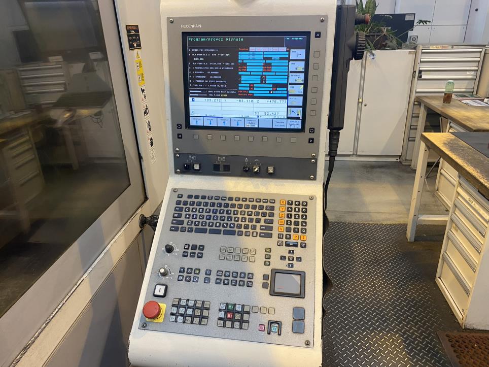 Roboty przemysłowe, maszyny do obróbki metalu, serwery IT, sprzęt gastronomiczny-3