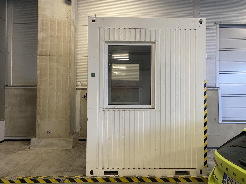 Roboty przemysłowe, maszyny do obróbki metalu, serwery IT, sprzęt gastronomiczny-3